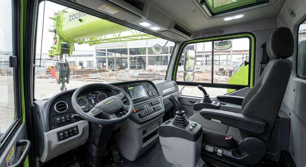 中联重科 ZTC350E552 起重机