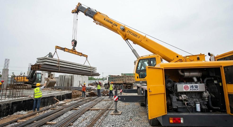 中联重科 ZTC252E-1 起重机 中联重科 ZTC252E-1 起重机
