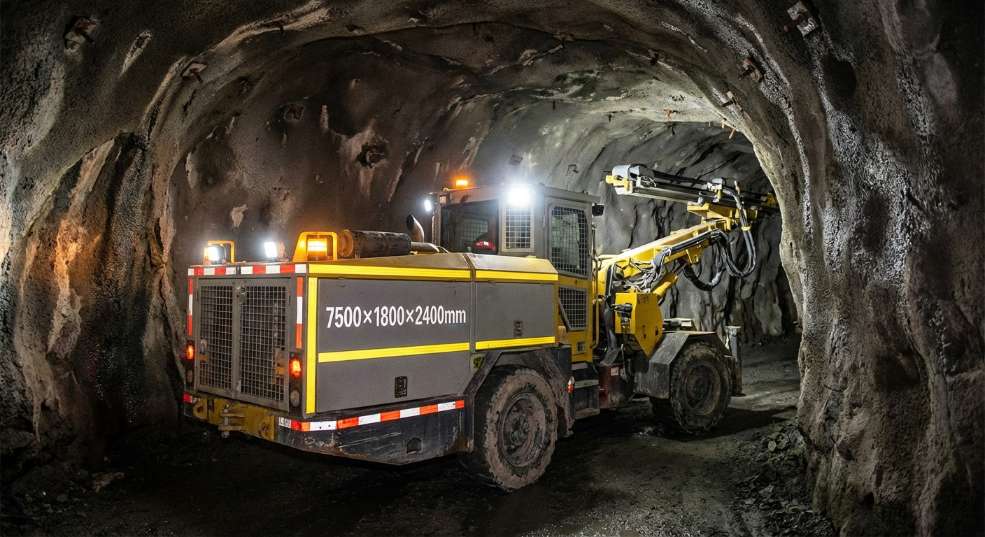 铁建重工矿用混凝土喷射车重磅升级，助力地下矿山高效湿喷支护