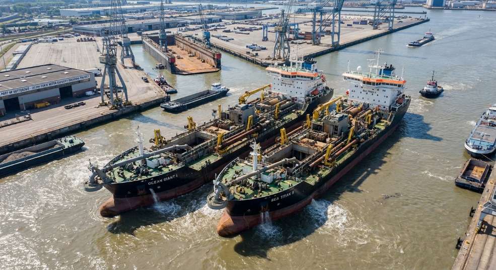 国之重器！我国自研挖泥船下水：198米“深海巨胃”