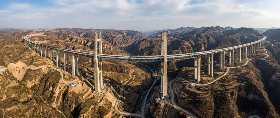 155米!广西在建桥梁第一高墩顺利封顶 155米!广西在建桥梁第一高墩顺利封顶
