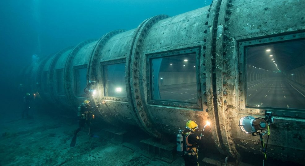 海底长城！深中通道海底隧道最后沉管开始浮运