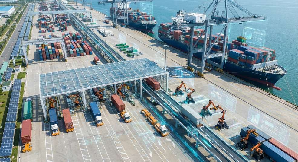 智能包装、搬运！上港集团与华为携手打造新智慧港口