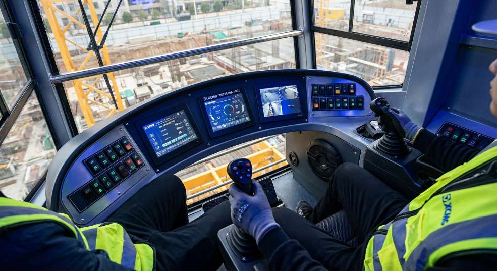 徐工 XGT6518A-10S1 起重机 徐工 XGT6518A-10S1 起重机