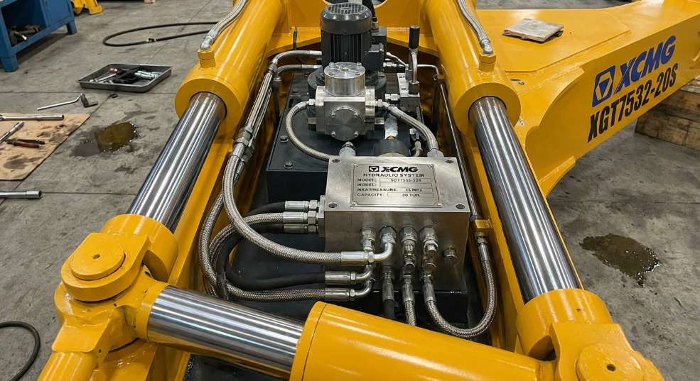 徐工 XGT7532-20S 起重机