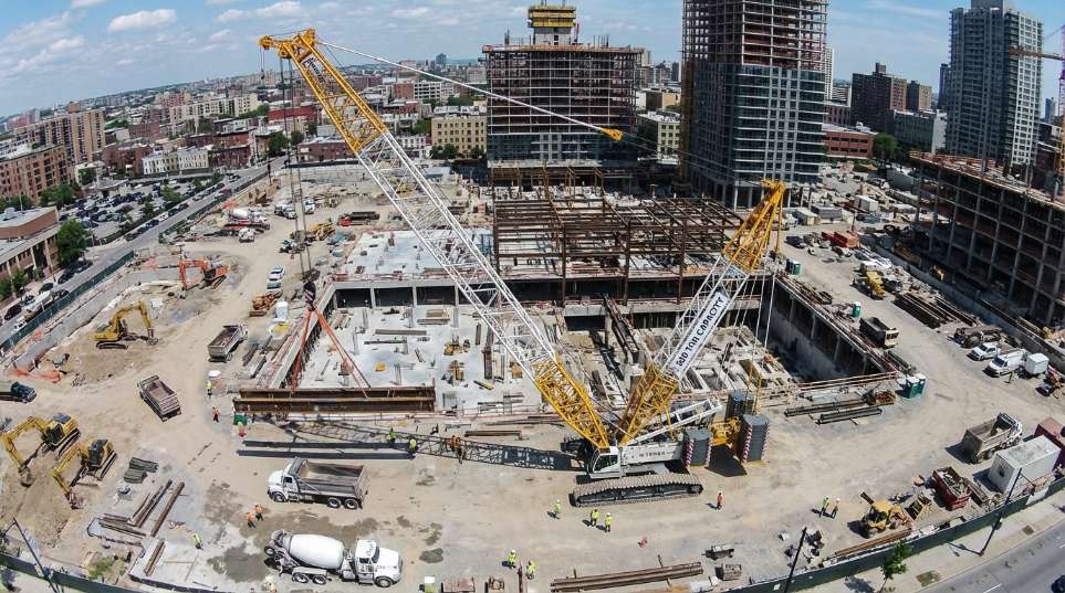 特雷克斯 CC2000-1 起重机