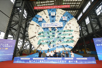 铁建重工超大直径敞开式TBM“江汉武当号”下线