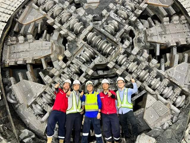 铁建重工“海峡快线号”盾构机助力新加坡跨海输水隧道工程顺利贯通